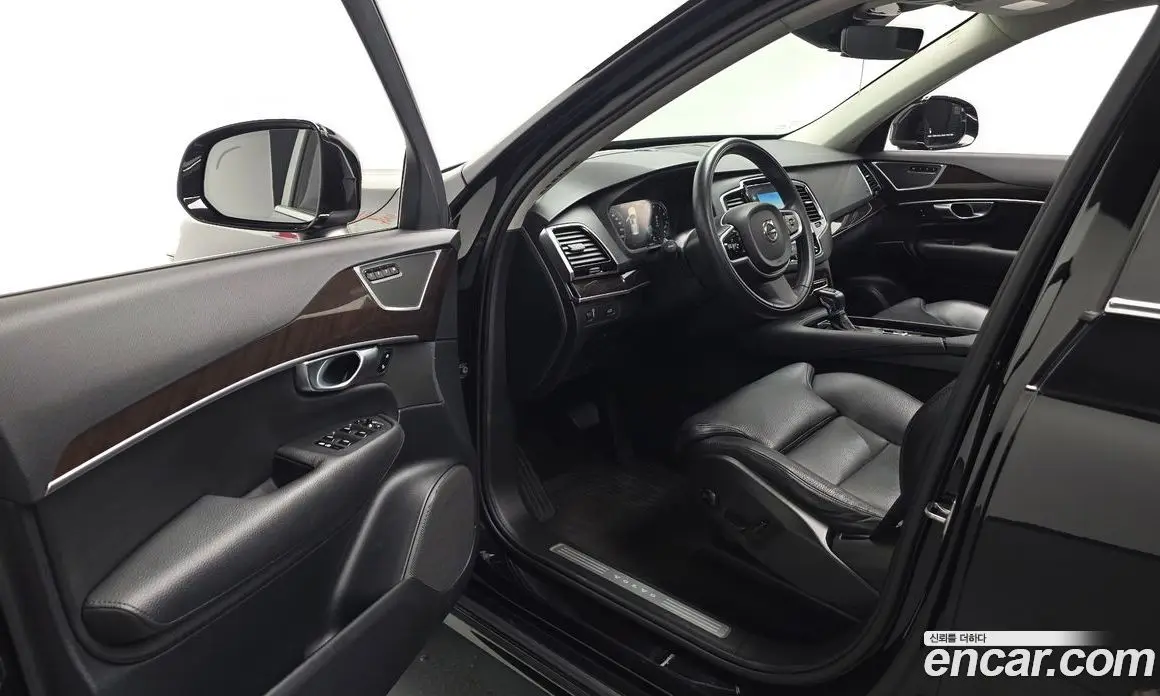 Volvo XC90 2018 2.0 автомат (гидро), фото 10 Volvo XC90 2018 2.0 автомат (гидро), фото 10