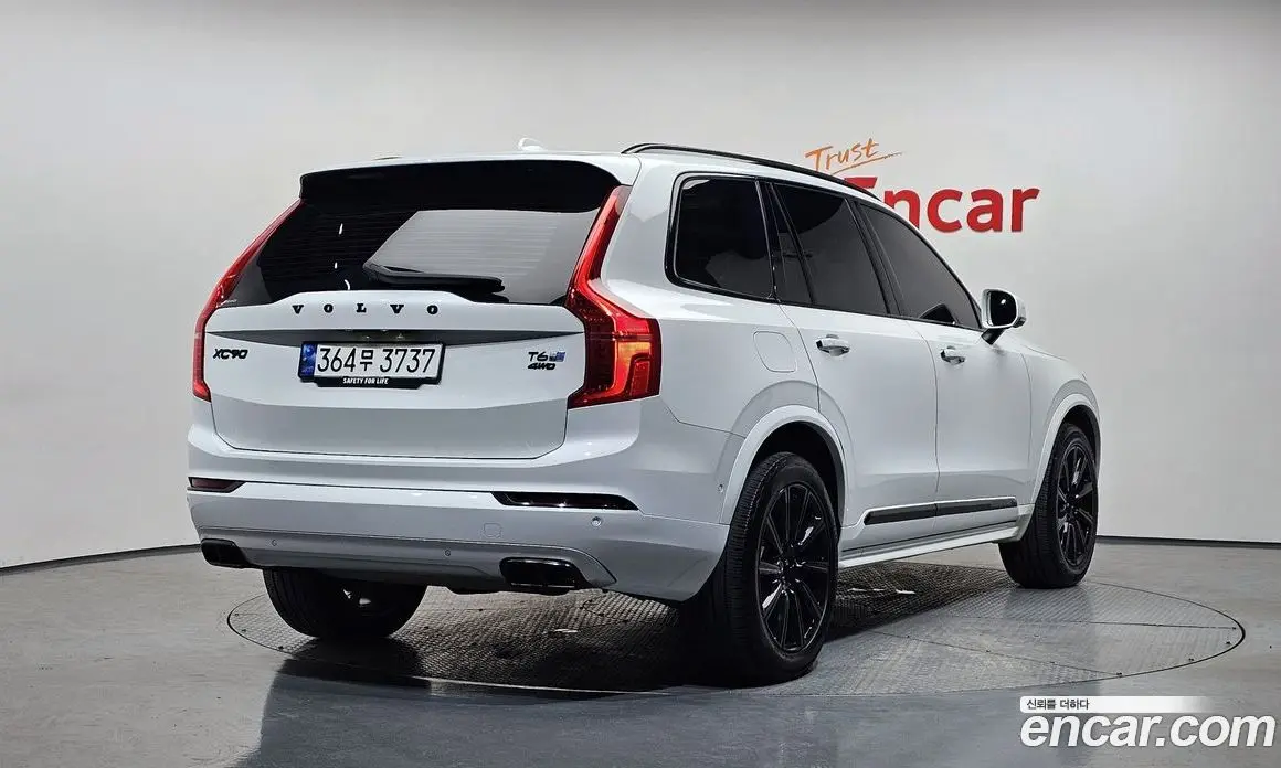Volvo XC90 2019 2.0 автомат (гидро), фото 1 Volvo XC90 2019 2.0 автомат (гидро), фото 1