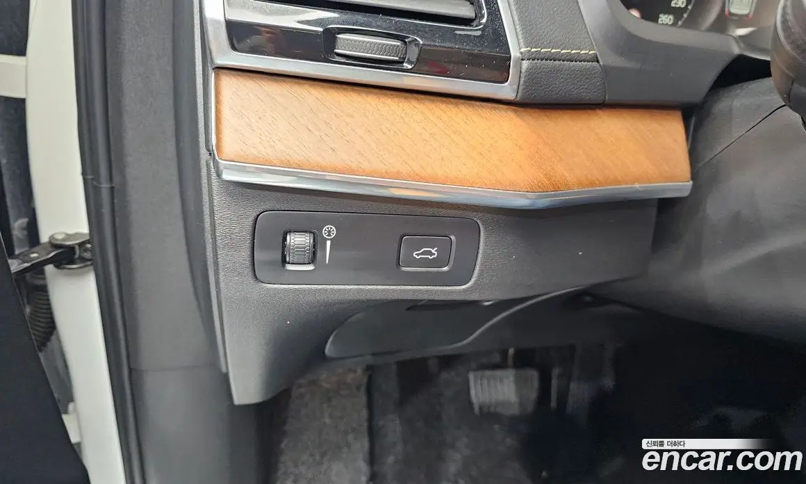 Volvo XC90 2019 2.0 автомат (гидро), фото 21 Volvo XC90 2019 2.0 автомат (гидро), фото 21