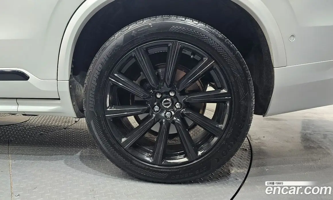 Volvo XC90 2019 2.0 автомат (гидро), фото 6 Volvo XC90 2019 2.0 автомат (гидро), фото 6