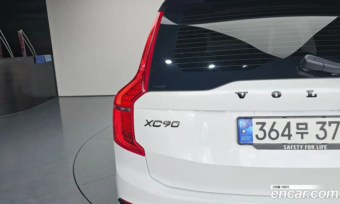 Volvo XC90 2019 2.0 автомат (гидро), фото 8 Volvo XC90 2019 2.0 автомат (гидро), фото 8