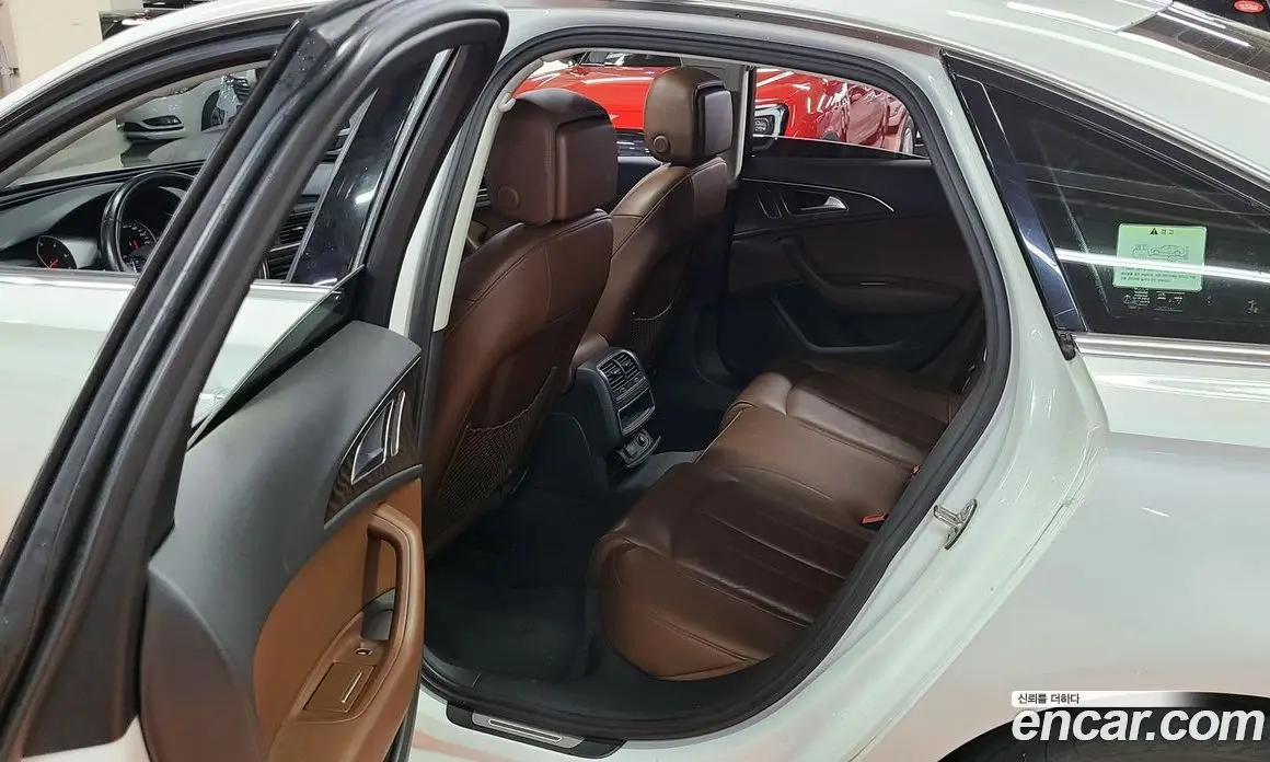 Audi A6 2016 2.0 автомат (гидро), фото 11