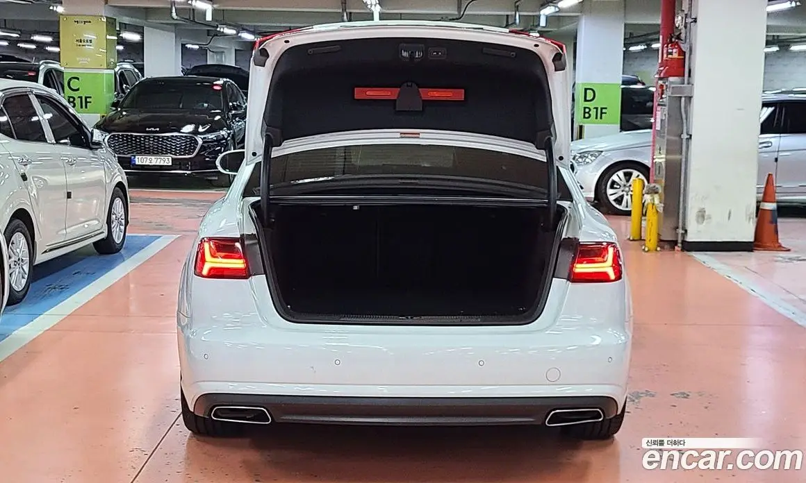 Audi A6 2016 2.0 автомат (гидро), фото 5