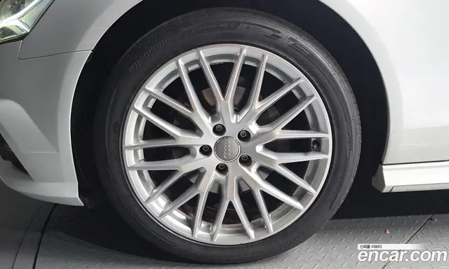 Audi A6 2018 2.0 автомат (гидро), миниатюра 5 Audi A6 2018 2.0 автомат (гидро), миниатюра 5