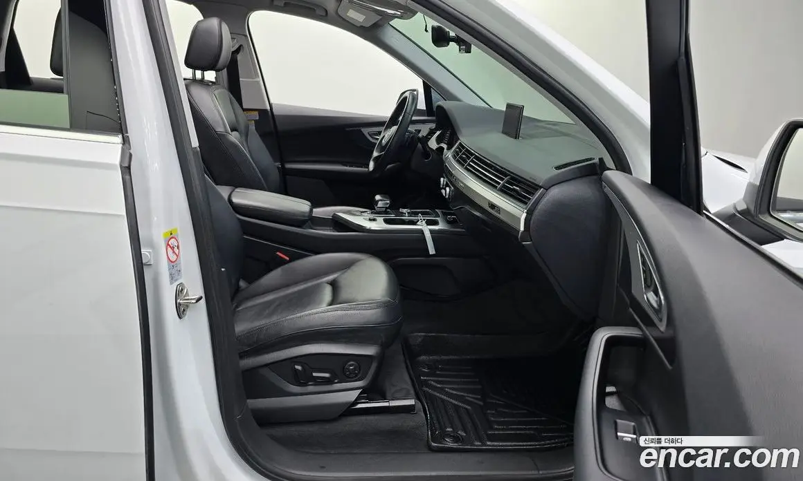 Audi Q7 2019 2.0 автомат (гидро), фото 17 Audi Q7 2019 2.0 автомат (гидро), фото 17