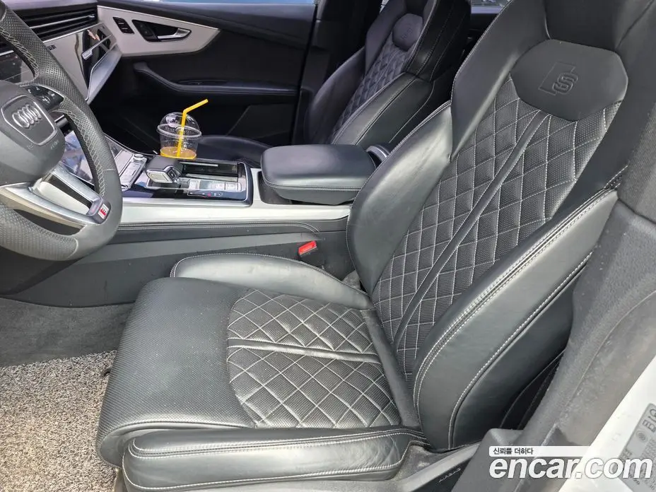 Audi Q8 2021 3.0 автомат (гидро), фото 8 Audi Q8 2021 3.0 автомат (гидро), фото 8