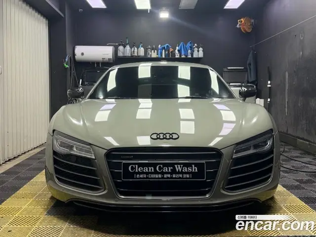 Audi R8 2014 5.2 автомат (гидро), миниатюра 3
