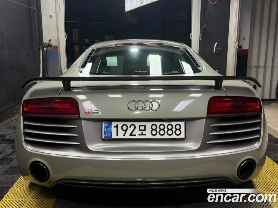 Audi R8 2014 5.2 автомат (гидро), фото 4