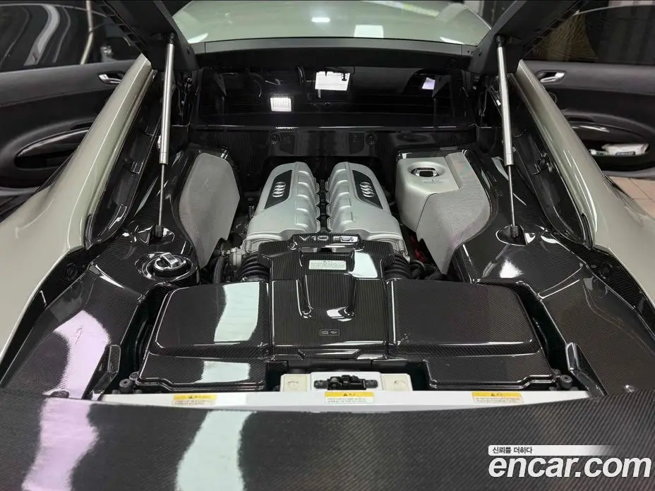 Audi R8 2014 5.2 автомат (гидро), фото 6