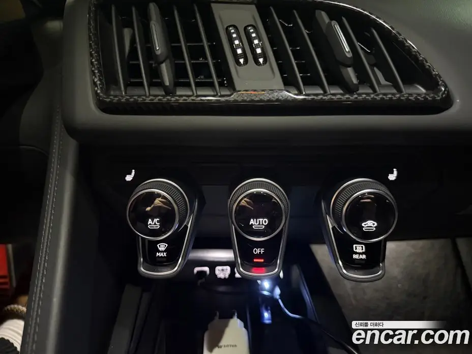 Audi R8 2021 5.2 автомат (гидро), фото 17