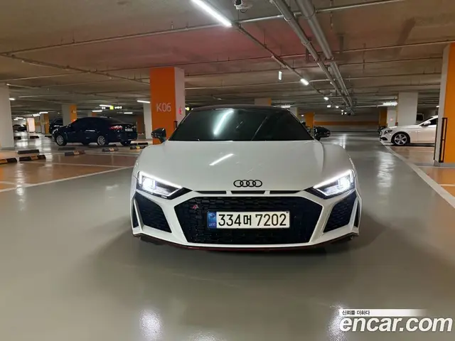 Audi R8 2021 5.2 автомат (гидро), миниатюра 3