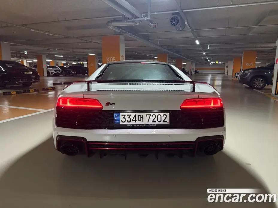 Audi R8 2021 5.2 автомат (гидро), фото 4