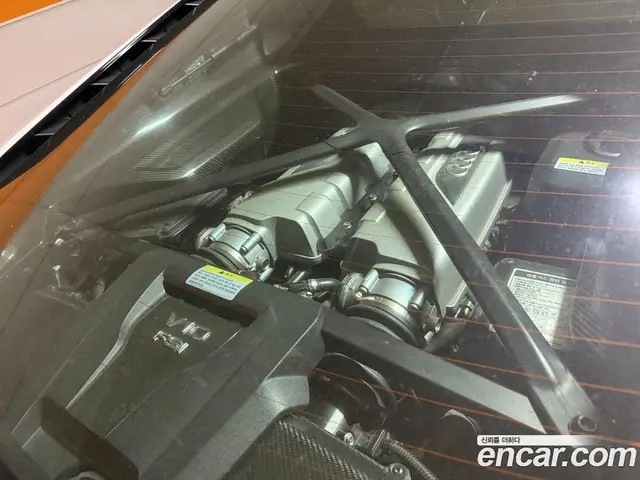 Audi R8 2021 5.2 автомат (гидро), миниатюра 6
