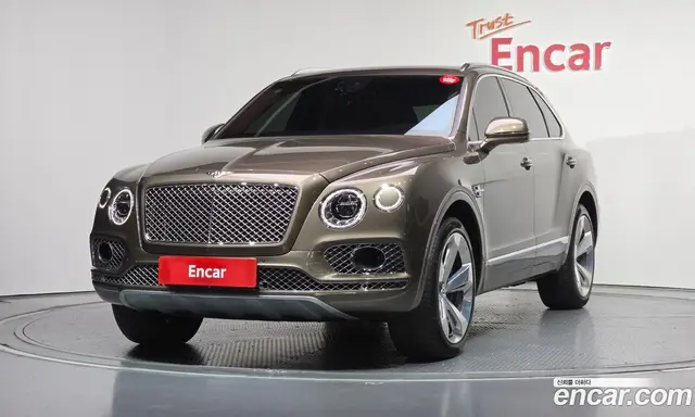 Bentley Bentayga 2017 6.0 автомат (гидро), миниатюра 1 Bentley Bentayga 2017 6.0 автомат (гидро), миниатюра 1