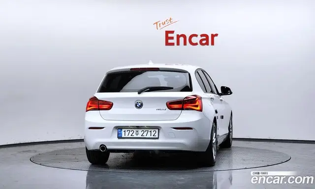 BMW 1 серия 2017 2.0 автомат (гидро), миниатюра 4 BMW 1 серия 2017 2.0 автомат (гидро), миниатюра 4