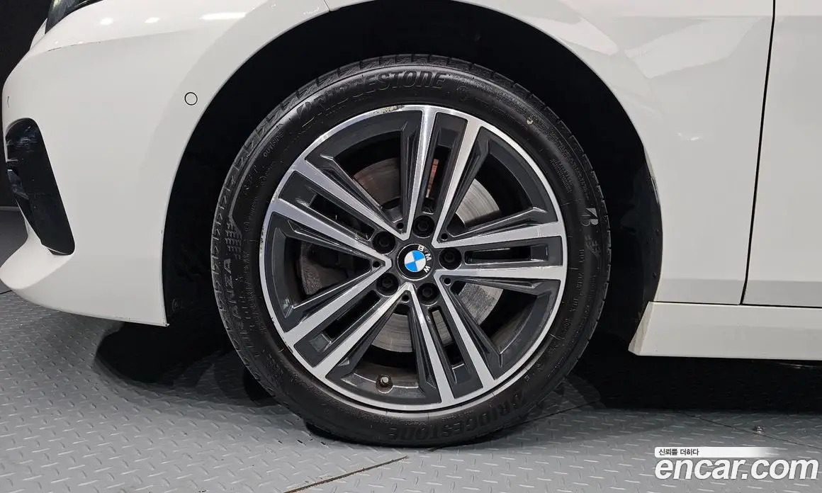 BMW 2 серия 2023 2.0 автомат (гидро), фото 5 BMW 2 серия 2023 2.0 автомат (гидро), фото 5