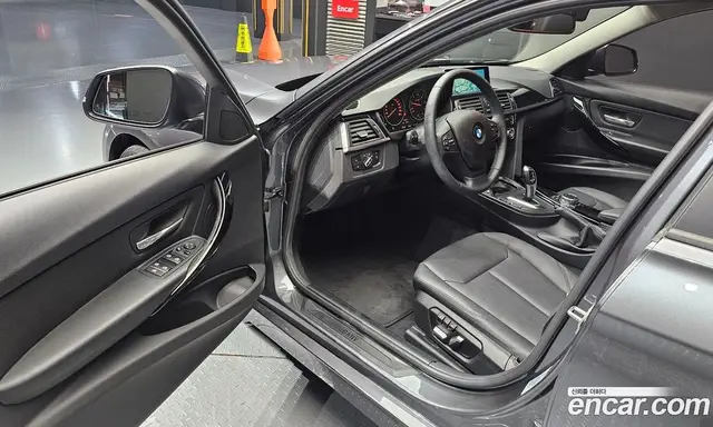 BMW 3 серия 2016 2.0 автомат (гидро), миниатюра 12