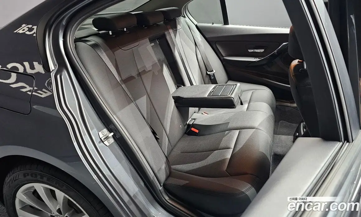 BMW 3 серия 2016 2.0 автомат (гидро), фото 16 BMW 3 серия 2016 2.0 автомат (гидро), фото 16