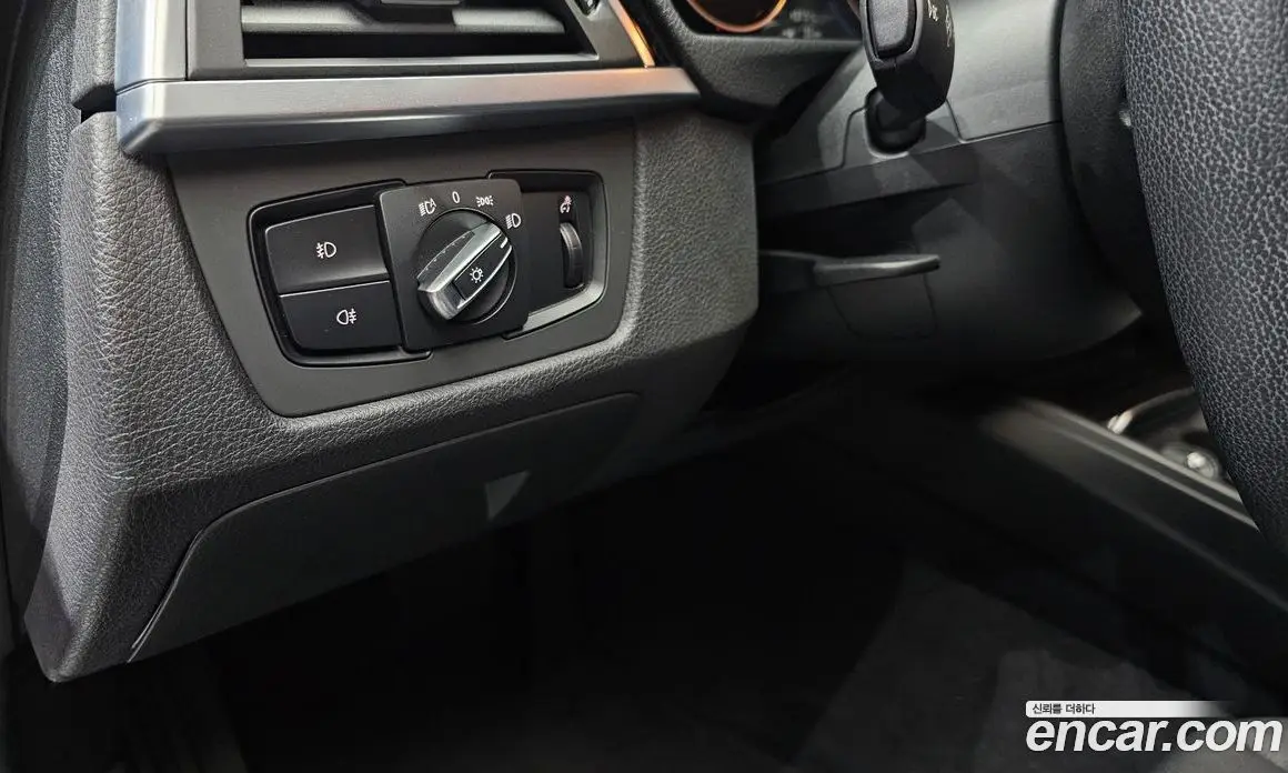BMW 3 серия 2016 2.0 автомат (гидро), фото 21 BMW 3 серия 2016 2.0 автомат (гидро), фото 21