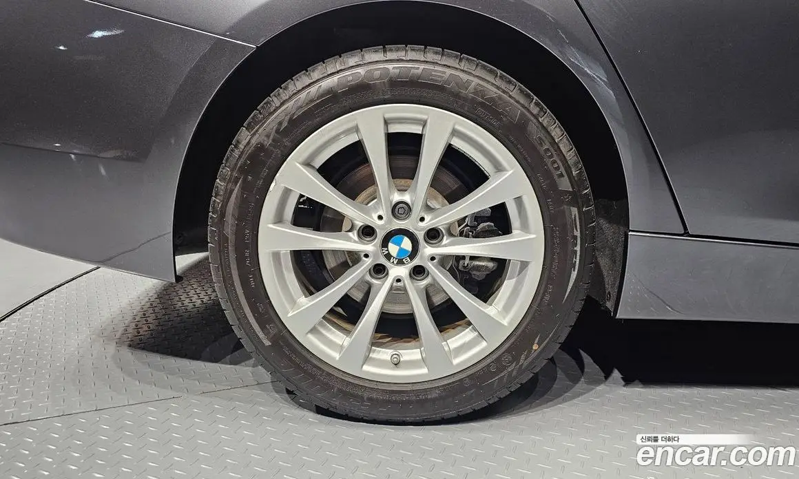 BMW 3 серия 2016 2.0 автомат (гидро), фото 4 BMW 3 серия 2016 2.0 автомат (гидро), фото 4