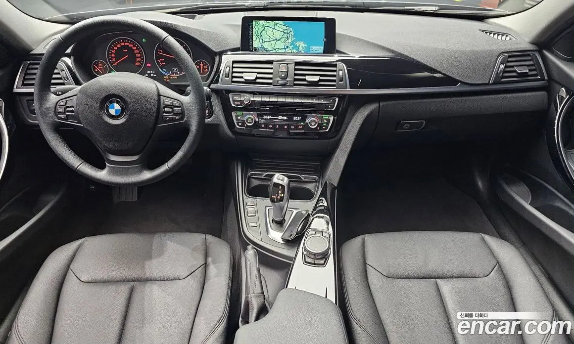 BMW 3 серия 2016 2.0 автомат (гидро), фото 9 BMW 3 серия 2016 2.0 автомат (гидро), фото 9