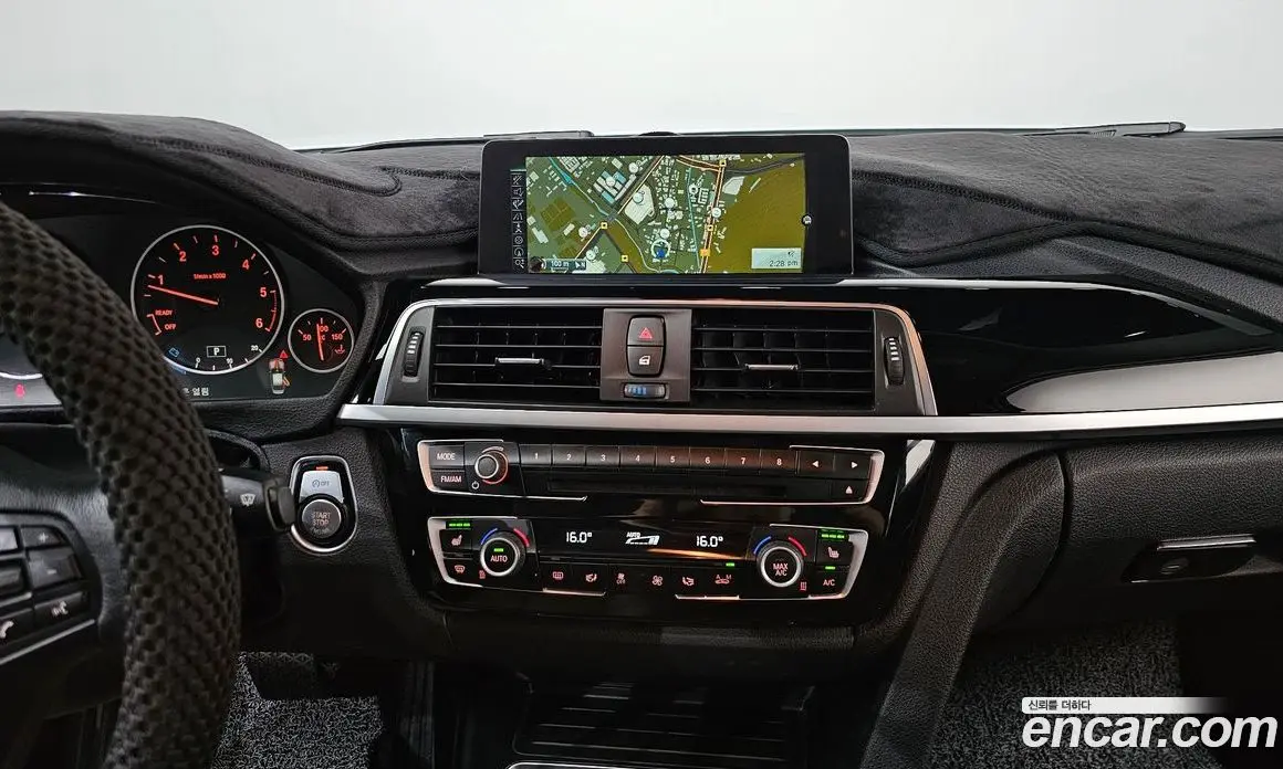 BMW 3 серия 2016 2.0 автомат (гидро), фото 13 BMW 3 серия 2016 2.0 автомат (гидро), фото 13