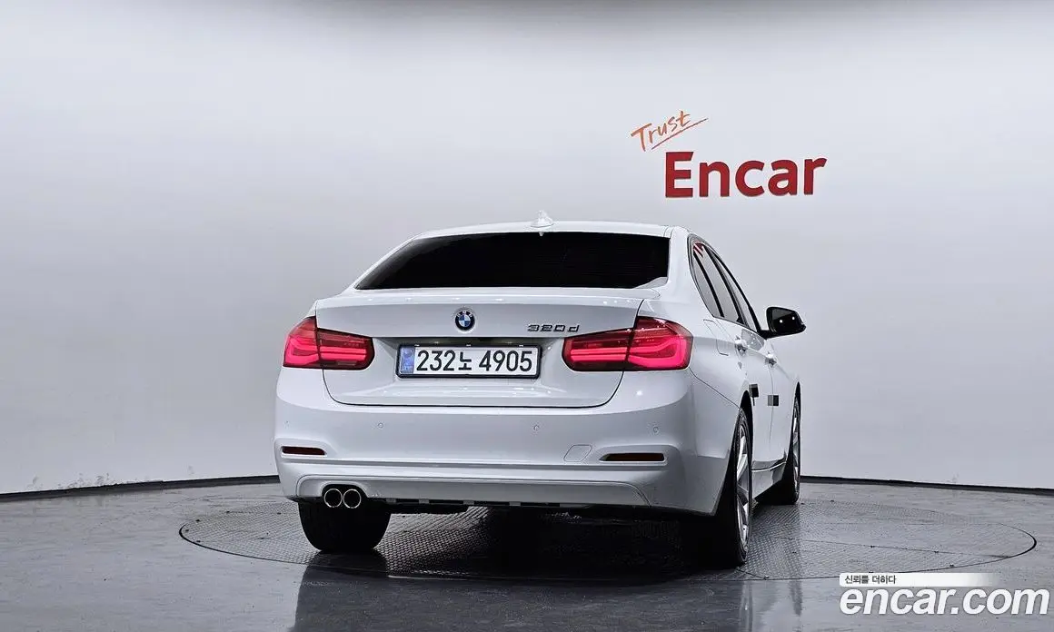 BMW 3 серия 2016 2.0 автомат (гидро), фото 4 BMW 3 серия 2016 2.0 автомат (гидро), фото 4