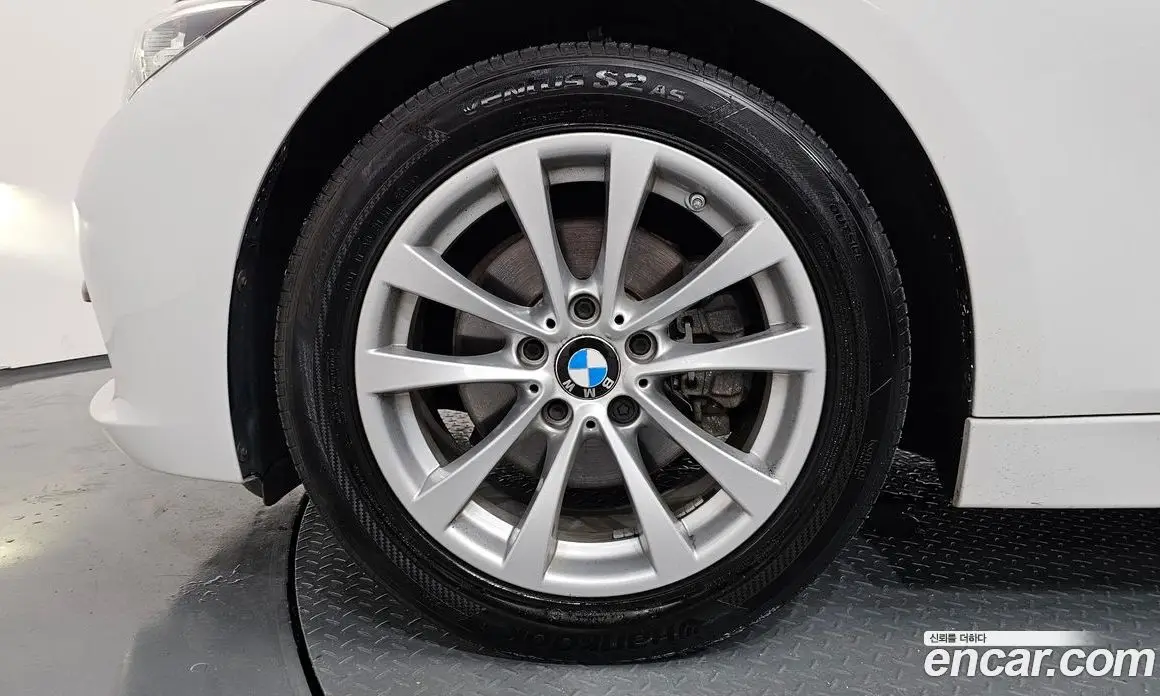 BMW 3 серия 2016 2.0 автомат (гидро), фото 5 BMW 3 серия 2016 2.0 автомат (гидро), фото 5