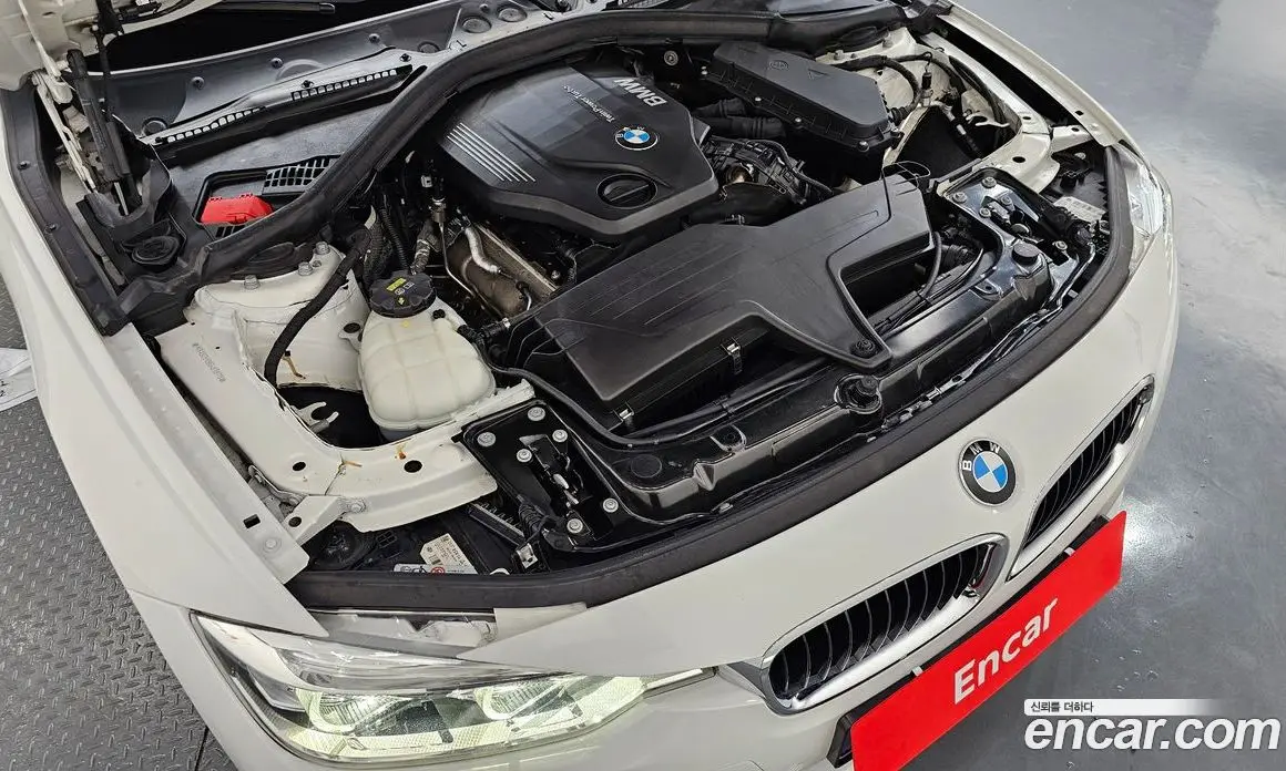 BMW 3 серия 2016 2.0 автомат (гидро), фото 6 BMW 3 серия 2016 2.0 автомат (гидро), фото 6