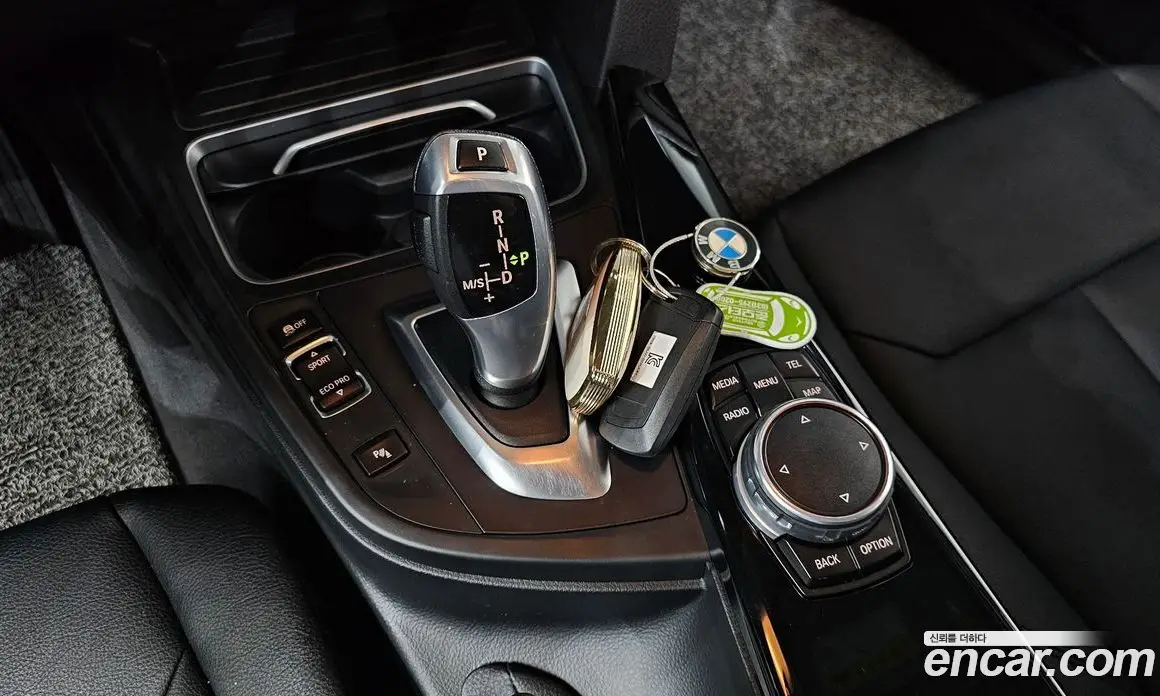 BMW 3 серия 2016 2.0 автомат (гидро), фото 9 BMW 3 серия 2016 2.0 автомат (гидро), фото 9
