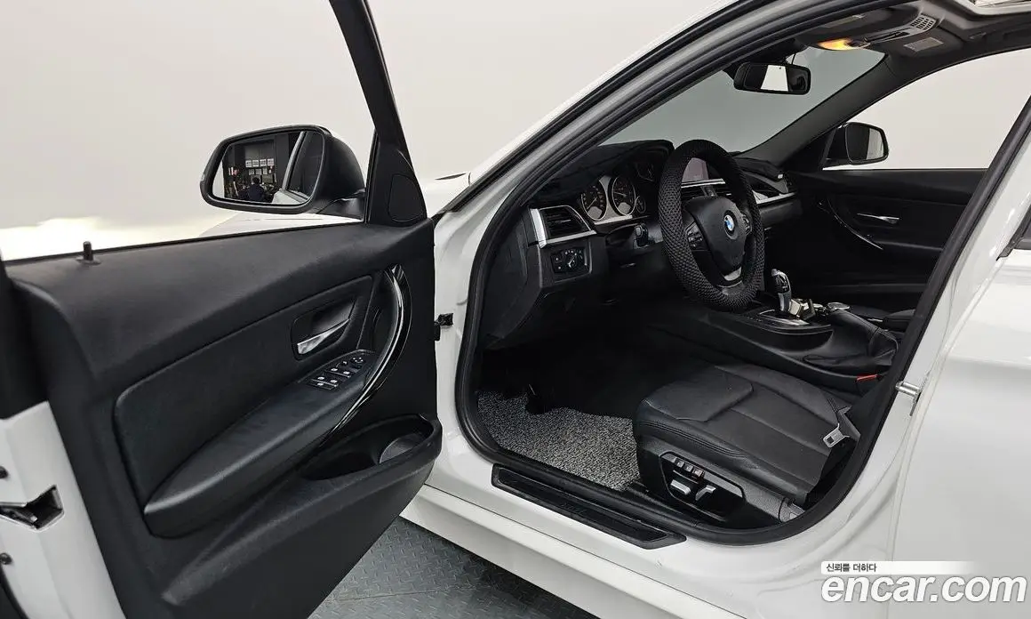 BMW 3 серия 2016 2.0 автомат (гидро), фото 10 BMW 3 серия 2016 2.0 автомат (гидро), фото 10