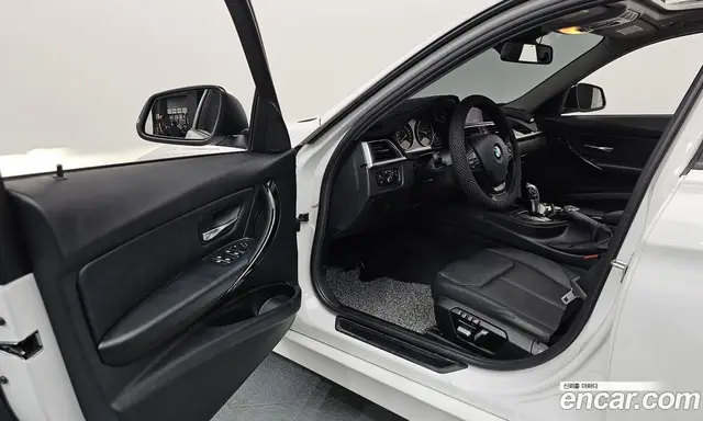 BMW 3 серия 2016 2.0 автомат (гидро), миниатюра 10 BMW 3 серия 2016 2.0 автомат (гидро), миниатюра 10