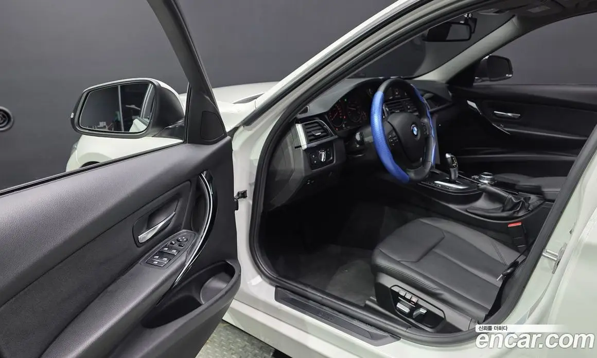 BMW 3 серия 2018 2.0 автомат (гидро), фото 13