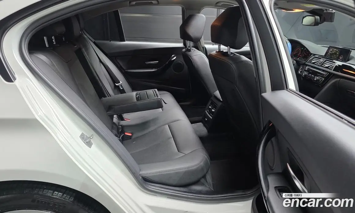 BMW 3 серия 2018 2.0 автомат (гидро), фото 18
