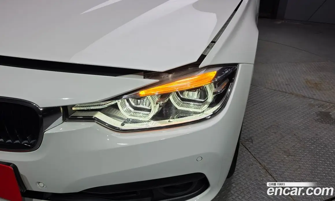 BMW 3 серия 2018 2.0 автомат (гидро), фото 8