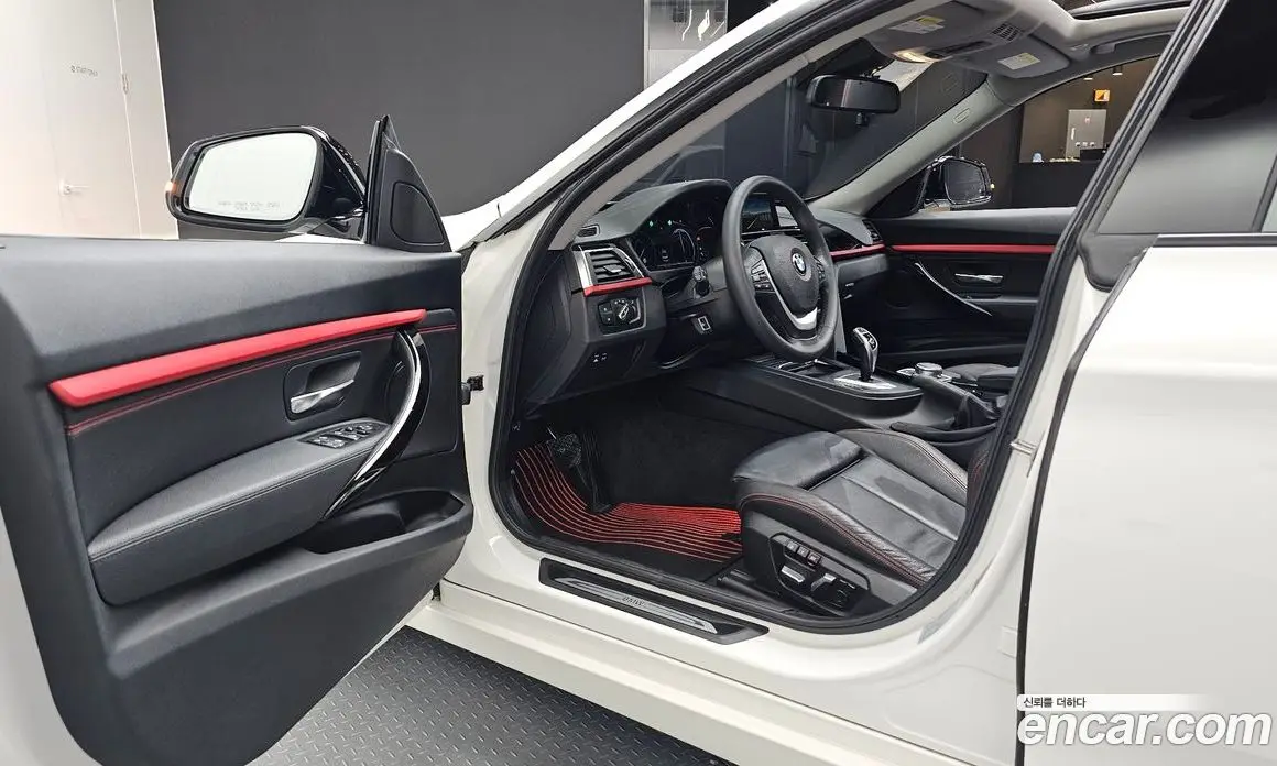 BMW 3 серия 2019 2.0 автомат (гидро), фото 13 BMW 3 серия 2019 2.0 автомат (гидро), фото 13