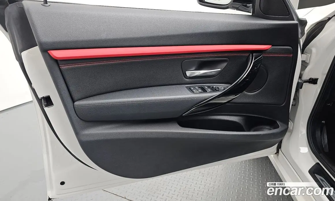 BMW 3 серия 2019 2.0 автомат (гидро), фото 14 BMW 3 серия 2019 2.0 автомат (гидро), фото 14
