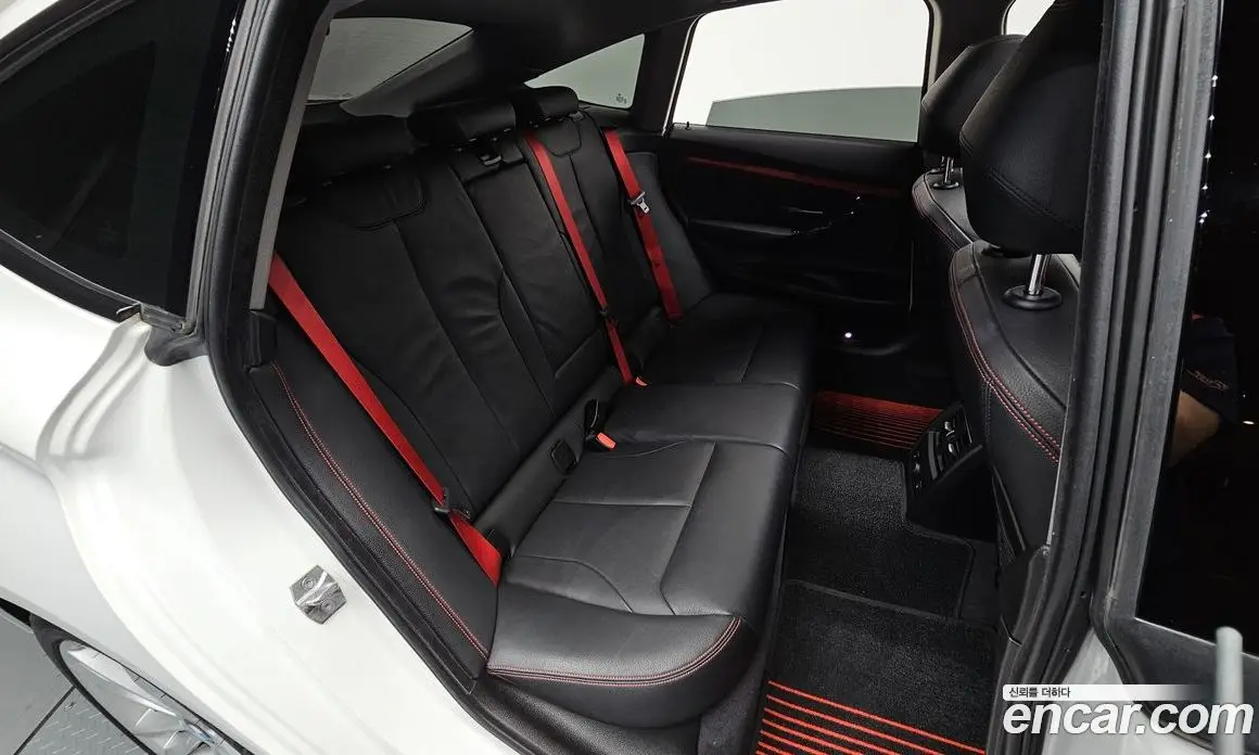 BMW 3 серия 2019 2.0 автомат (гидро), фото 16 BMW 3 серия 2019 2.0 автомат (гидро), фото 16