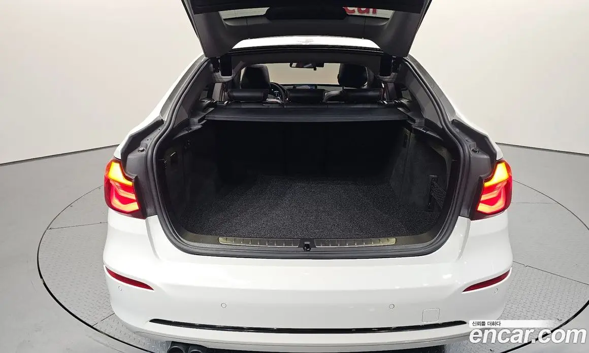 BMW 3 серия 2019 2.0 автомат (гидро), фото 27 BMW 3 серия 2019 2.0 автомат (гидро), фото 27
