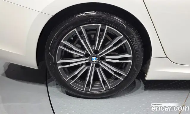 BMW 3 серия 2021 2.0 автомат (гидро), миниатюра 5 BMW 3 серия 2021 2.0 автомат (гидро), миниатюра 5