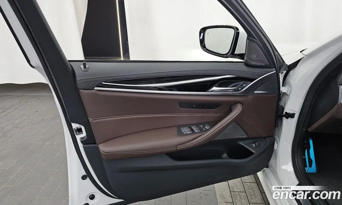 BMW 5 серия 2023 2.0 автомат (гидро), фото 14 BMW 5 серия 2023 2.0 автомат (гидро), фото 14