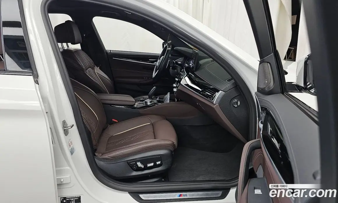 BMW 5 серия 2023 2.0 автомат (гидро), фото 17 BMW 5 серия 2023 2.0 автомат (гидро), фото 17