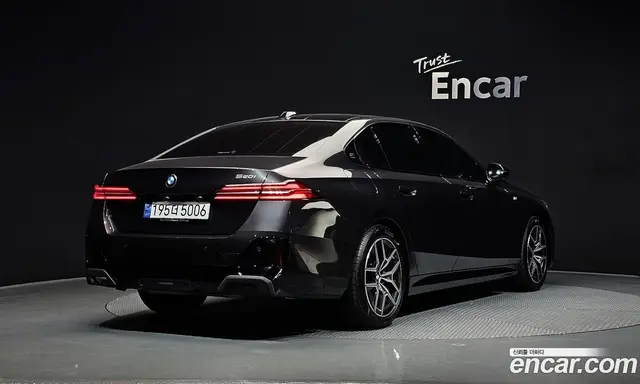 BMW 5 серия 2024 2.0 автомат (гидро), миниатюра 2