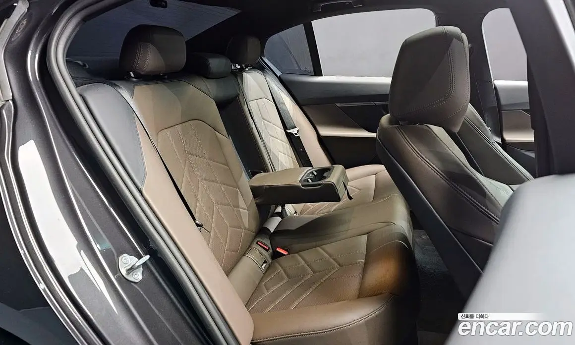 BMW 5 серия 2024 2.0 автомат (гидро), фото 12