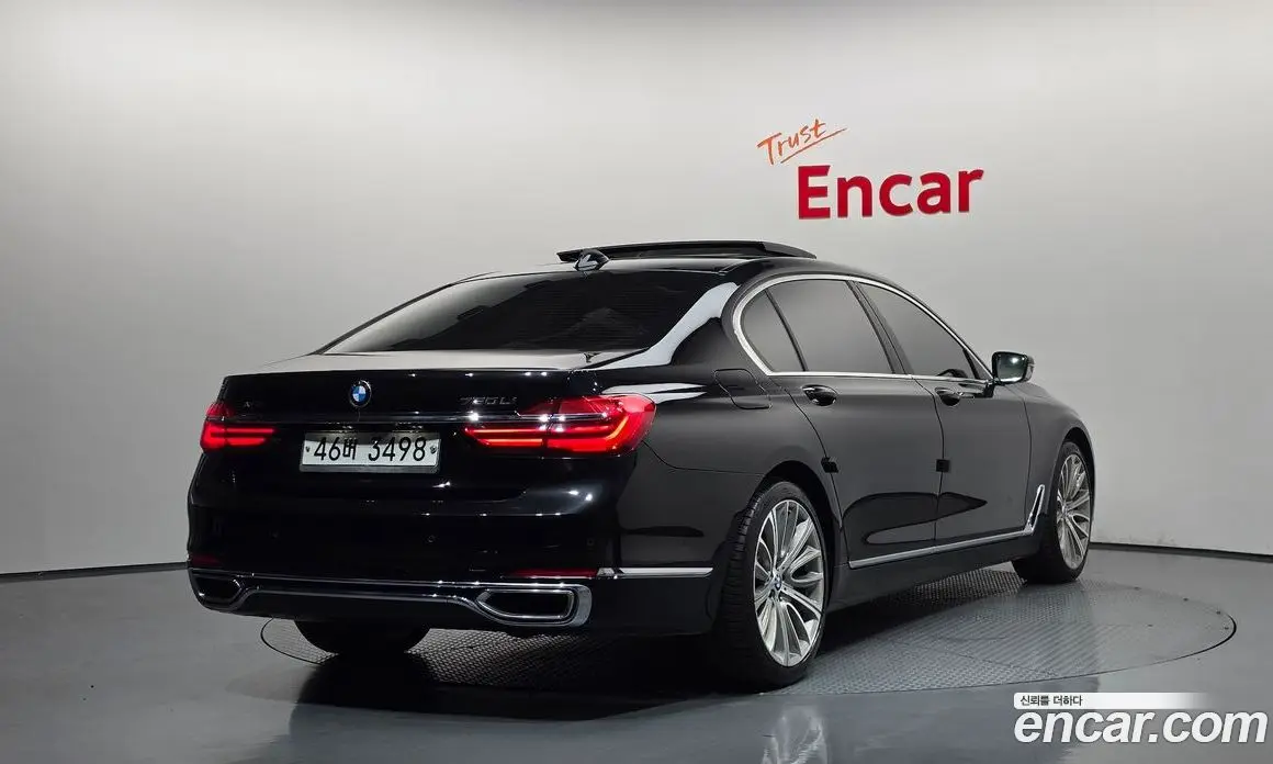 BMW 7 серия 2015 4.4 автомат (гидро), фото 2 BMW 7 серия 2015 4.4 автомат (гидро), фото 2