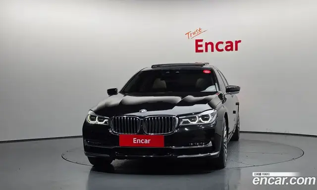 BMW 7 серия 2015 4.4 автомат (гидро), миниатюра 3 BMW 7 серия 2015 4.4 автомат (гидро), миниатюра 3