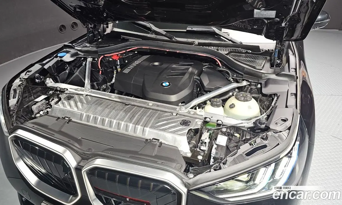 BMW X3 2025 2.0 автомат (гидро), фото 6 BMW X3 2025 2.0 автомат (гидро), фото 6