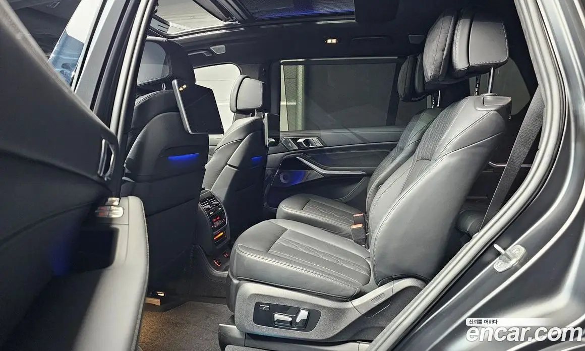 BMW X7 2021 4.4 автомат (гидро), фото 12 BMW X7 2021 4.4 автомат (гидро), фото 12