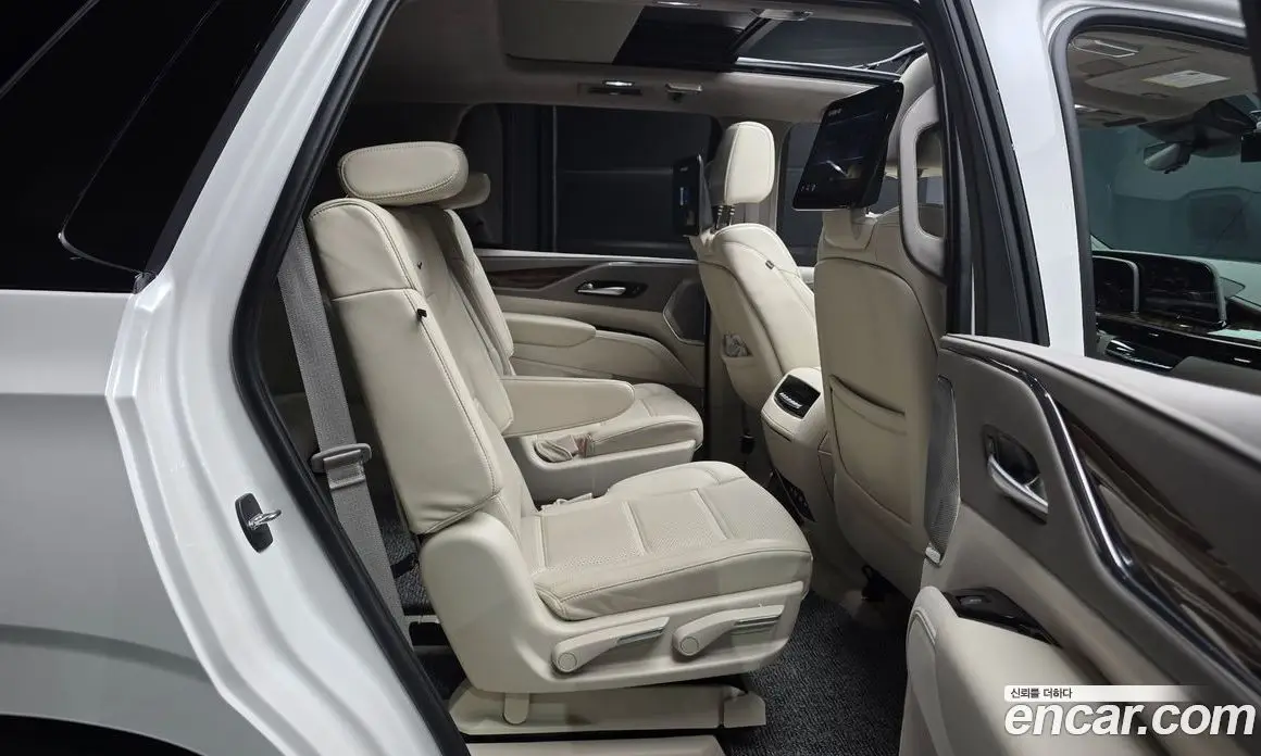 Cadillac Escalade 2024 6.2 автомат (гидро), фото 17 Cadillac Escalade 2024 6.2 автомат (гидро), фото 17