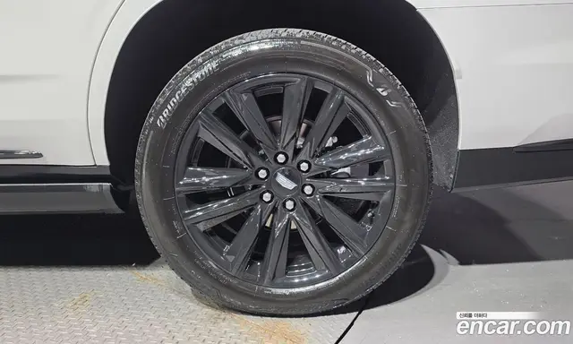 Cadillac Escalade 2024 6.2 автомат (гидро), миниатюра 6 Cadillac Escalade 2024 6.2 автомат (гидро), миниатюра 6